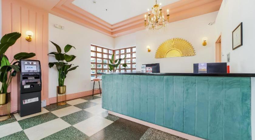 Ocean Spray Hotel Miami Beach Ngoại thất bức ảnh